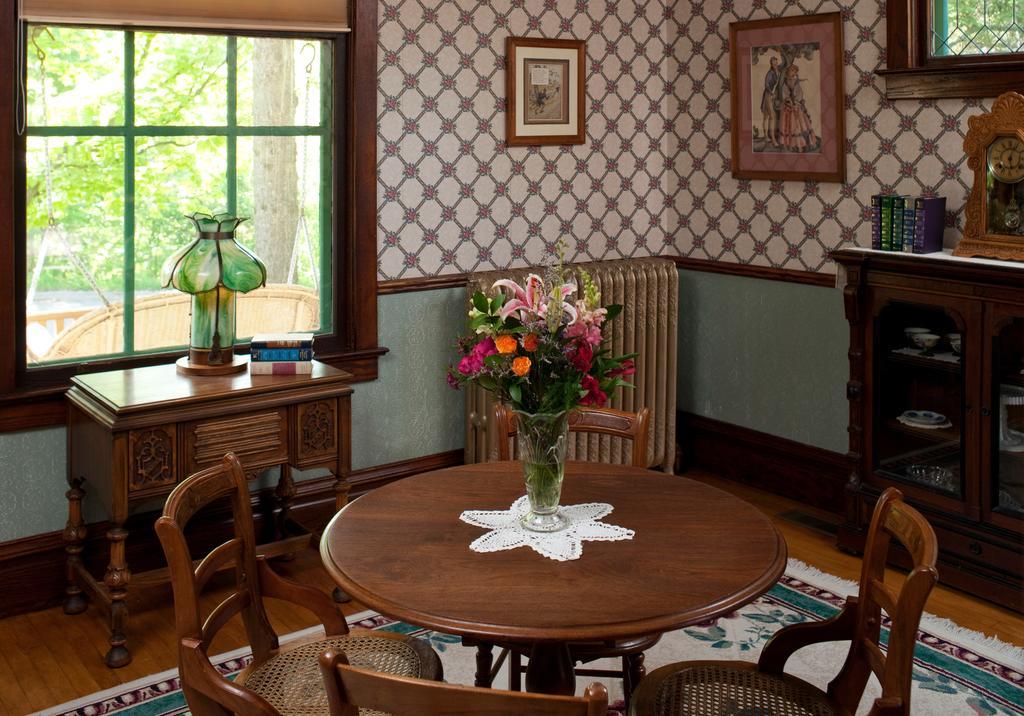 Old Rittenhouse Inn Bayfield Bilik gambar